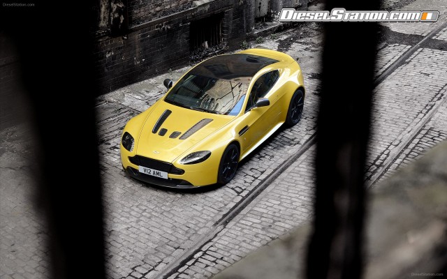 Aston Martin V12 Vantage S 2014 Widescreen Picture #256 Aston Martin V12 Vantage S 2014 Widescreen Picture #256